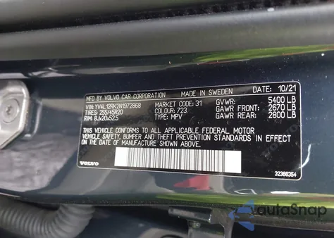 2022 Volvo Xc60 B5 Momentum z USA, uszkodzony, nr VIN YV4L12RK2N1972868